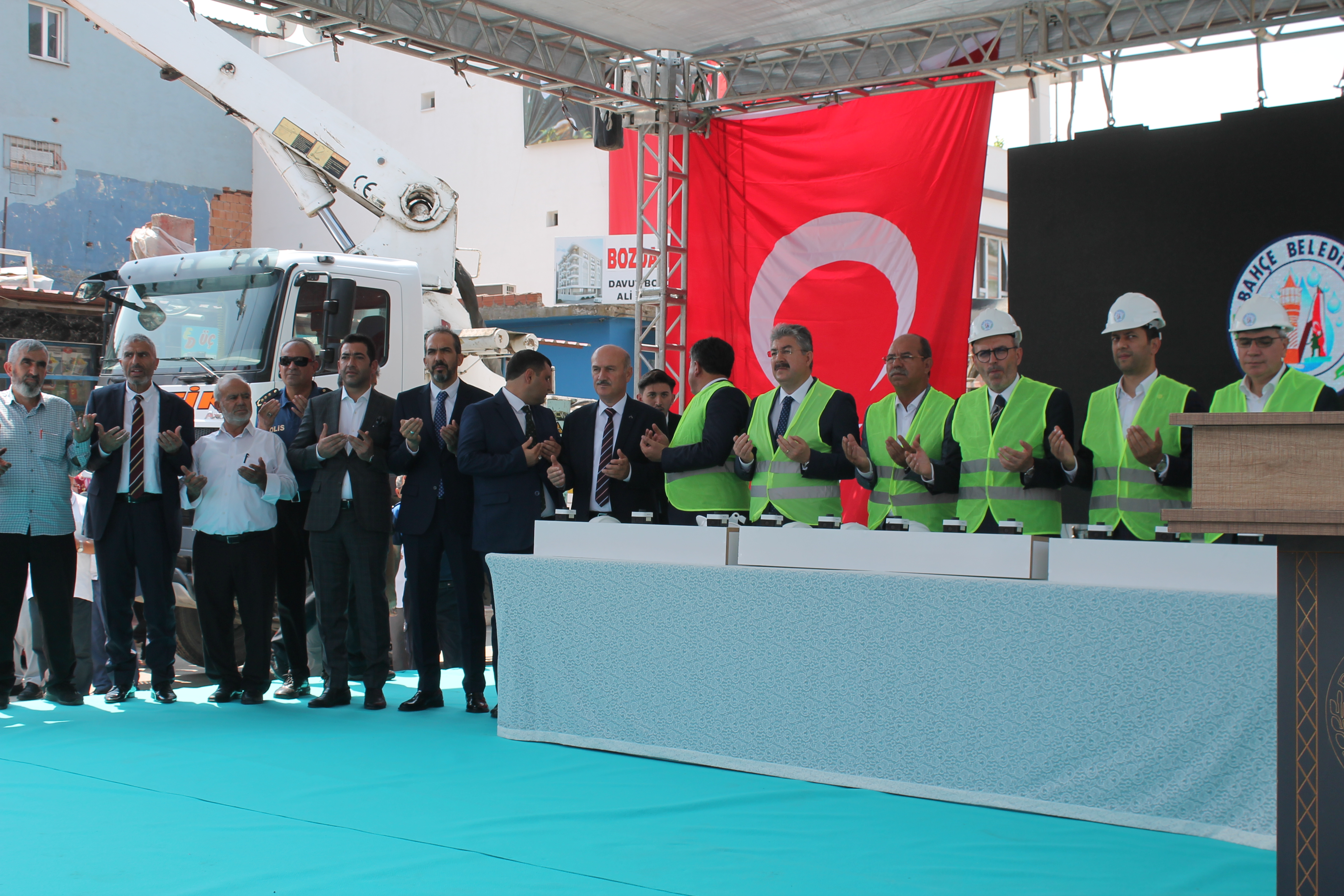 BUGÜN BAHÇE BELEDİYESİNİN EKMEK FABRİKASI TEMEL ATMA TÖRENİ VARDI