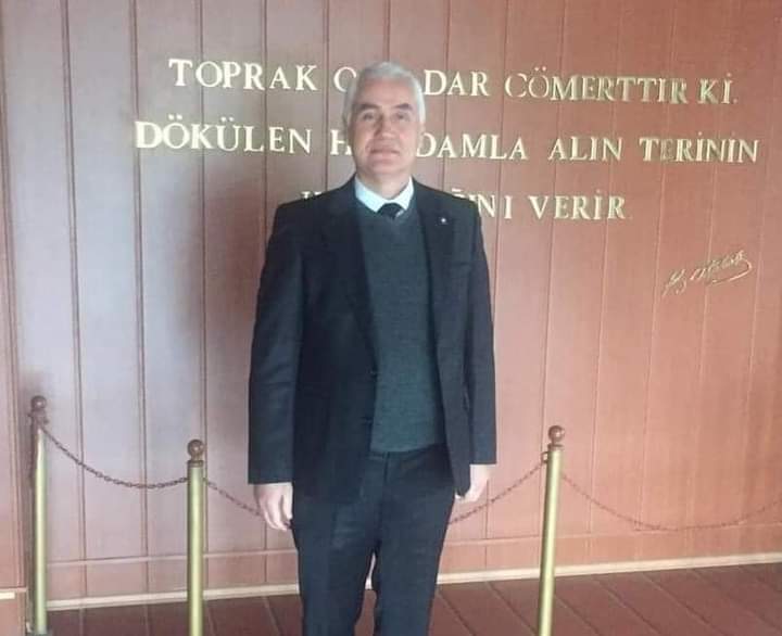 DEPREMDE ÖZKAN BAYRAK BEYİ VE AİLESİNİ KAYBETTİK