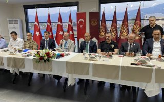 OSMANİYE VALİSİ GAZETECİLERİN GÜNÜNÜ KUTLADI